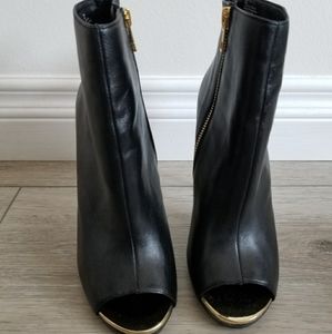 Steve Madden Dianna open toe ankle boot